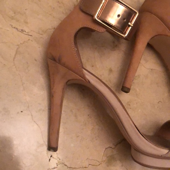 Calvin Klein Vable Nude Sandals - Picture 4 of 7